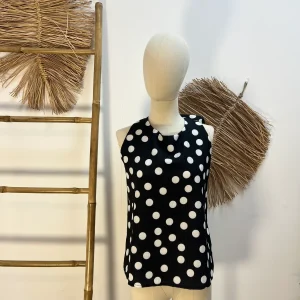 Blusa negra lunares