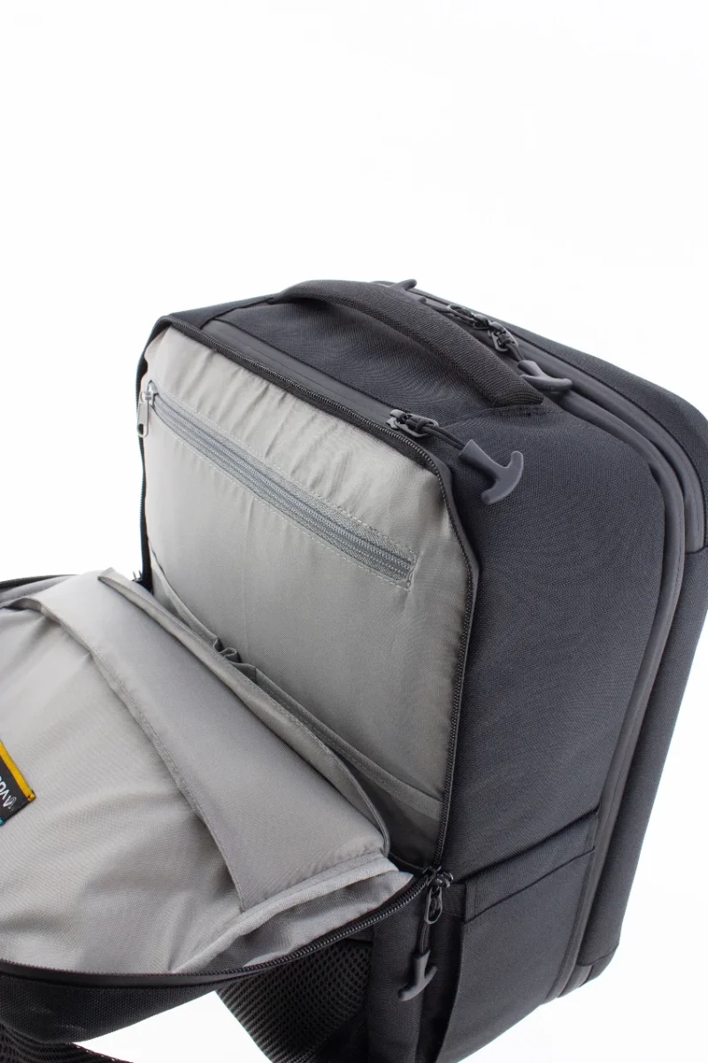 Mochila Extensible de viaje cabina Ryanair - Vueling - Vogart Defender (40 x 30 x 20/25 cm) - Imagen 4