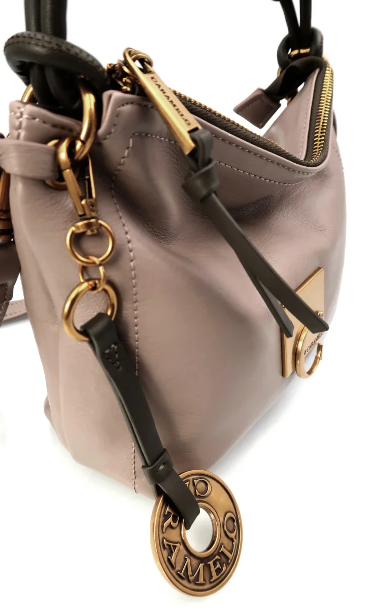 Bolso pequeño con Bandolera Caramelo Popea - Imagen 7
