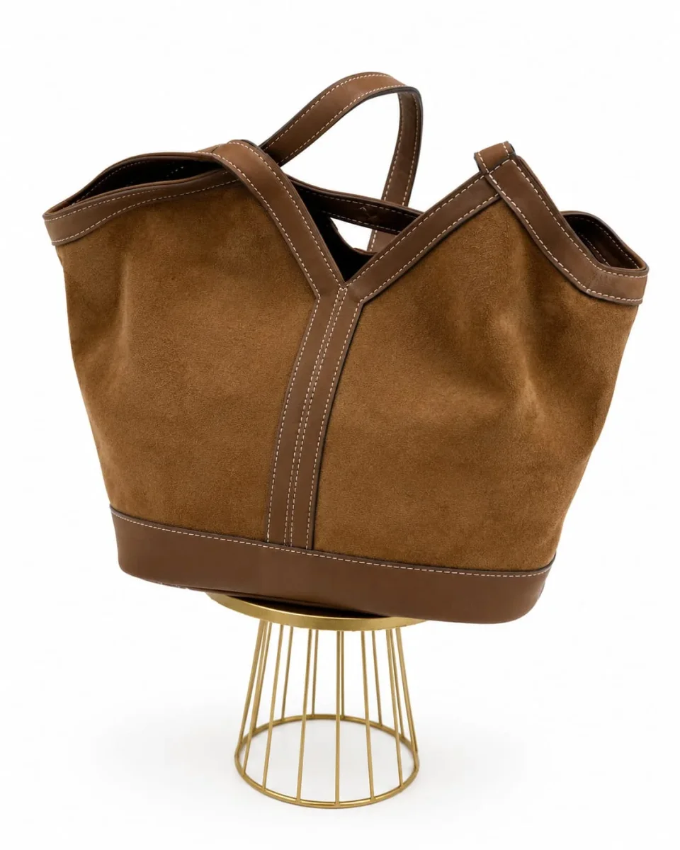 BOLSO MARRON DE ANTE CON ASAS - Imagen 2
