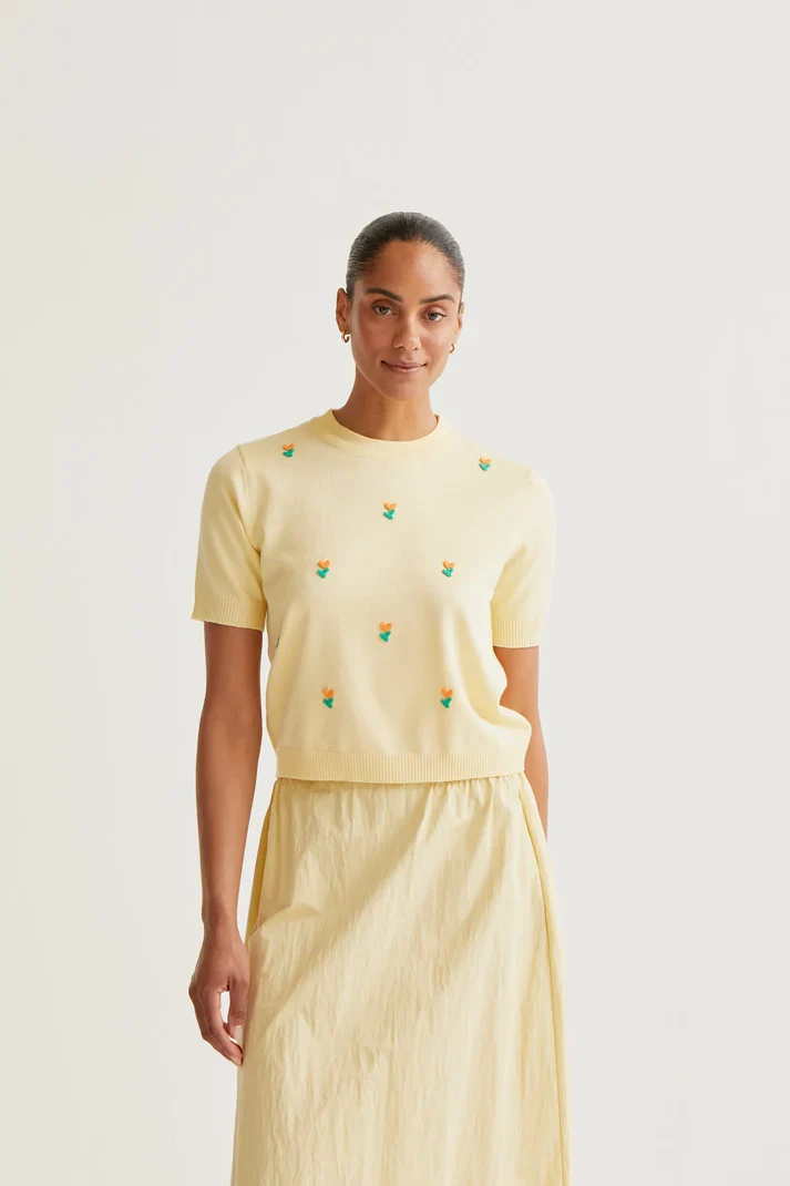 Top punto suave con flores Compañía Fantástica