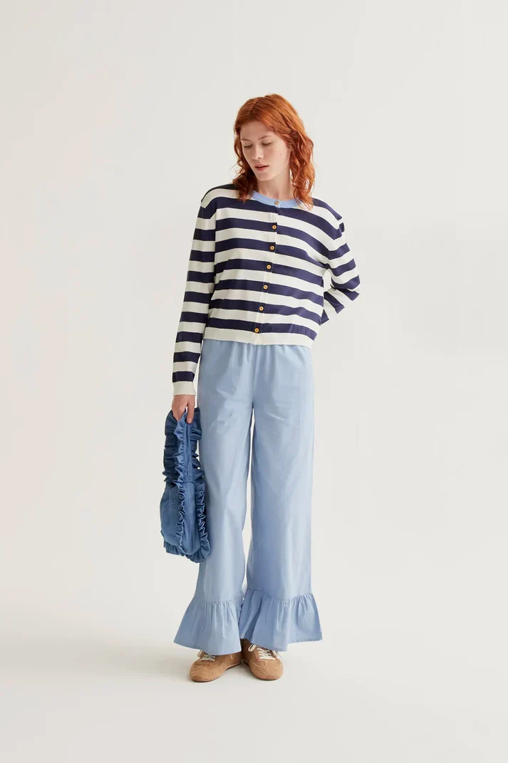Cárdigan de punto suave con estampado de rayas blanco y azul marino Compañía FantasticaFantástica - Imagen 3