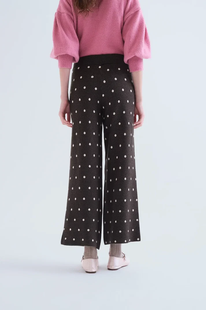 Pantalón verde con estampado de puntos blancos pequeños Compañía Fantástica - Imagen 3