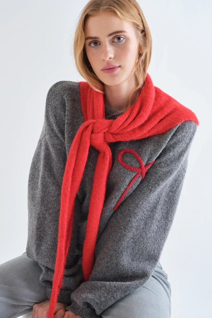 Jersey punto gris con detalle lazo rojo Compañía Fantástica - Imagen 4