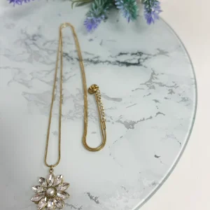 Collar largo flower