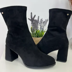 Botines negros