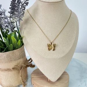 Collar mariposa