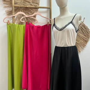 Falda seda chic