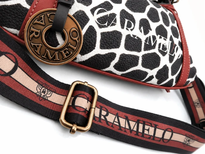 Bolso Baguette con Bandolera Caramelo Roxana - Imagen 3