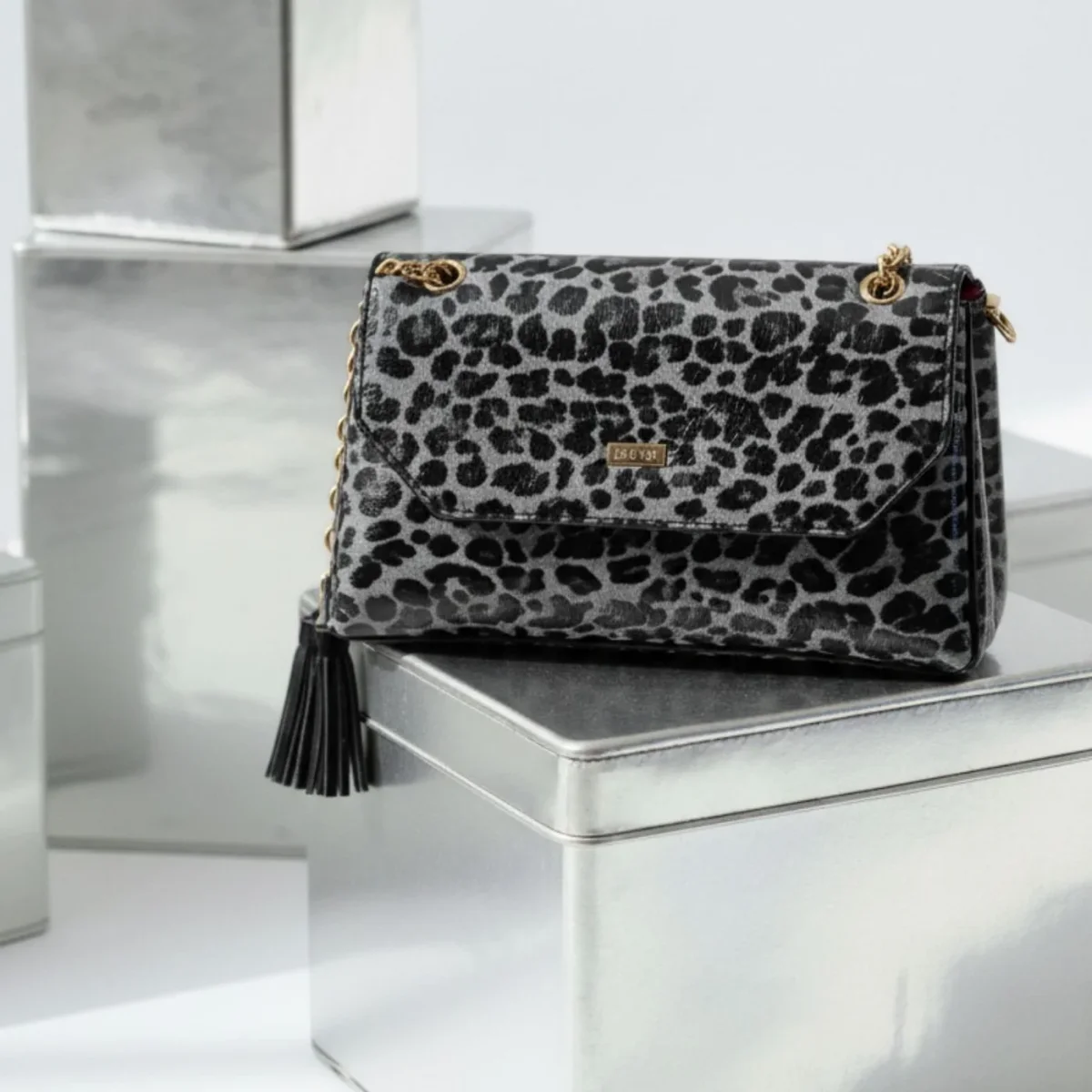 Bandolera Charol Leopardo Noco