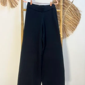 Pantalón recto de punto negro CF