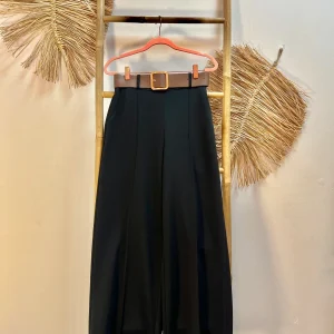 Pantalón recto caída
