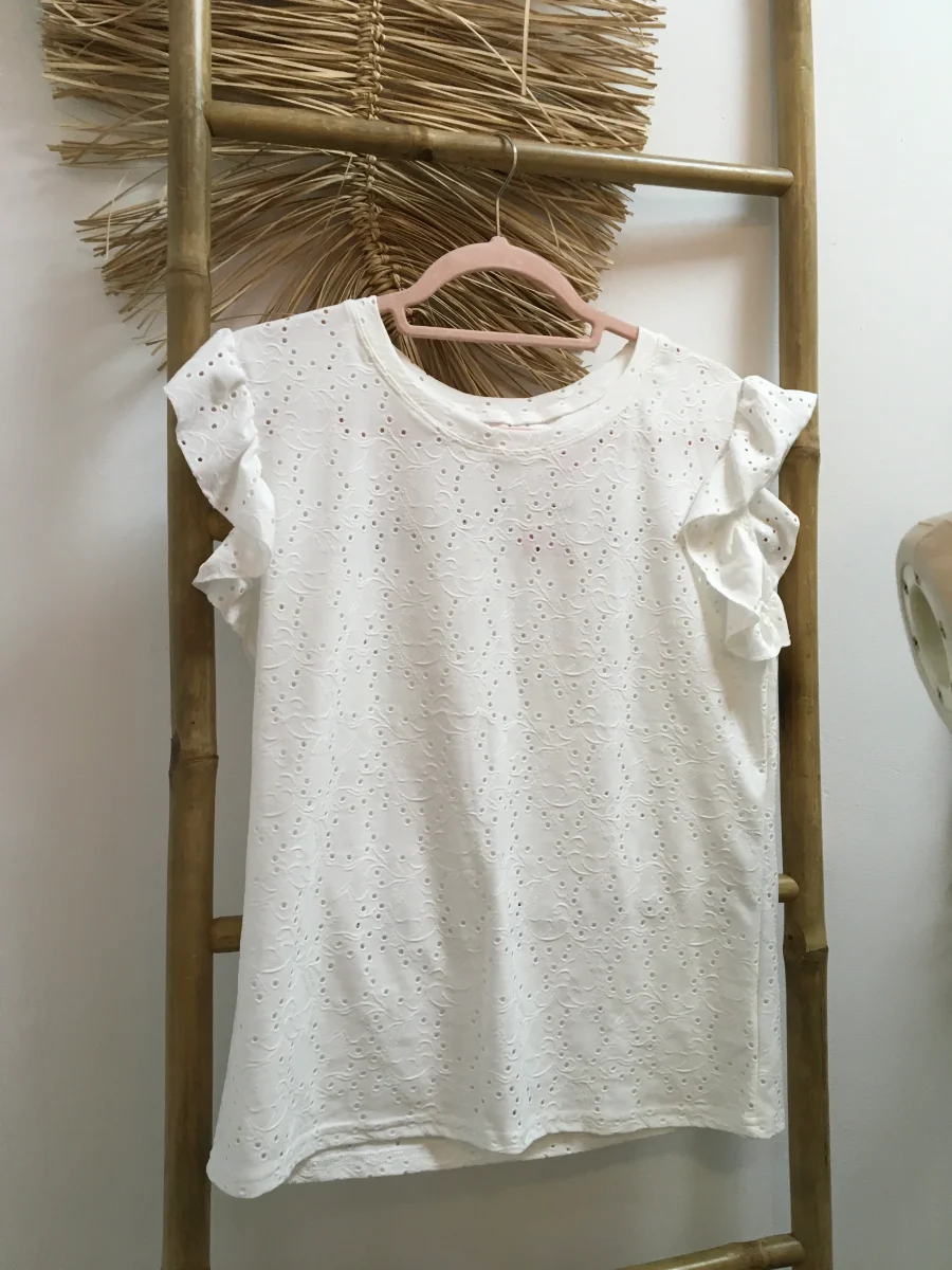 Camiseta troquelada
