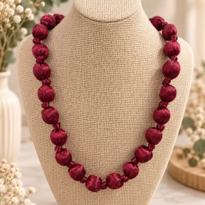 COLLAR BOLAS GRANATE