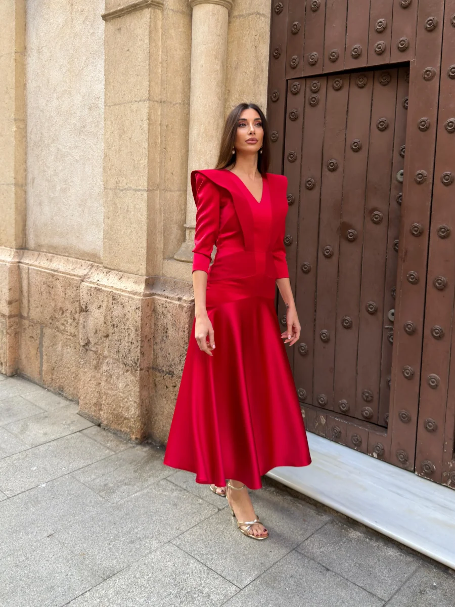 Vestido rojo con volante - Imagen 2