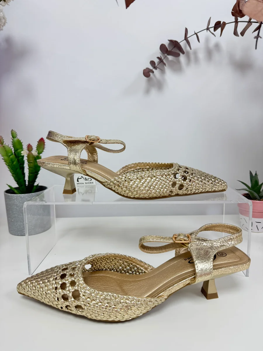Tacon pequeño dorado trenzado - Imagen 2