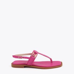 Sandalia Plana con Tira de Dedo y Hebilla Logotipada Lola Casademunt