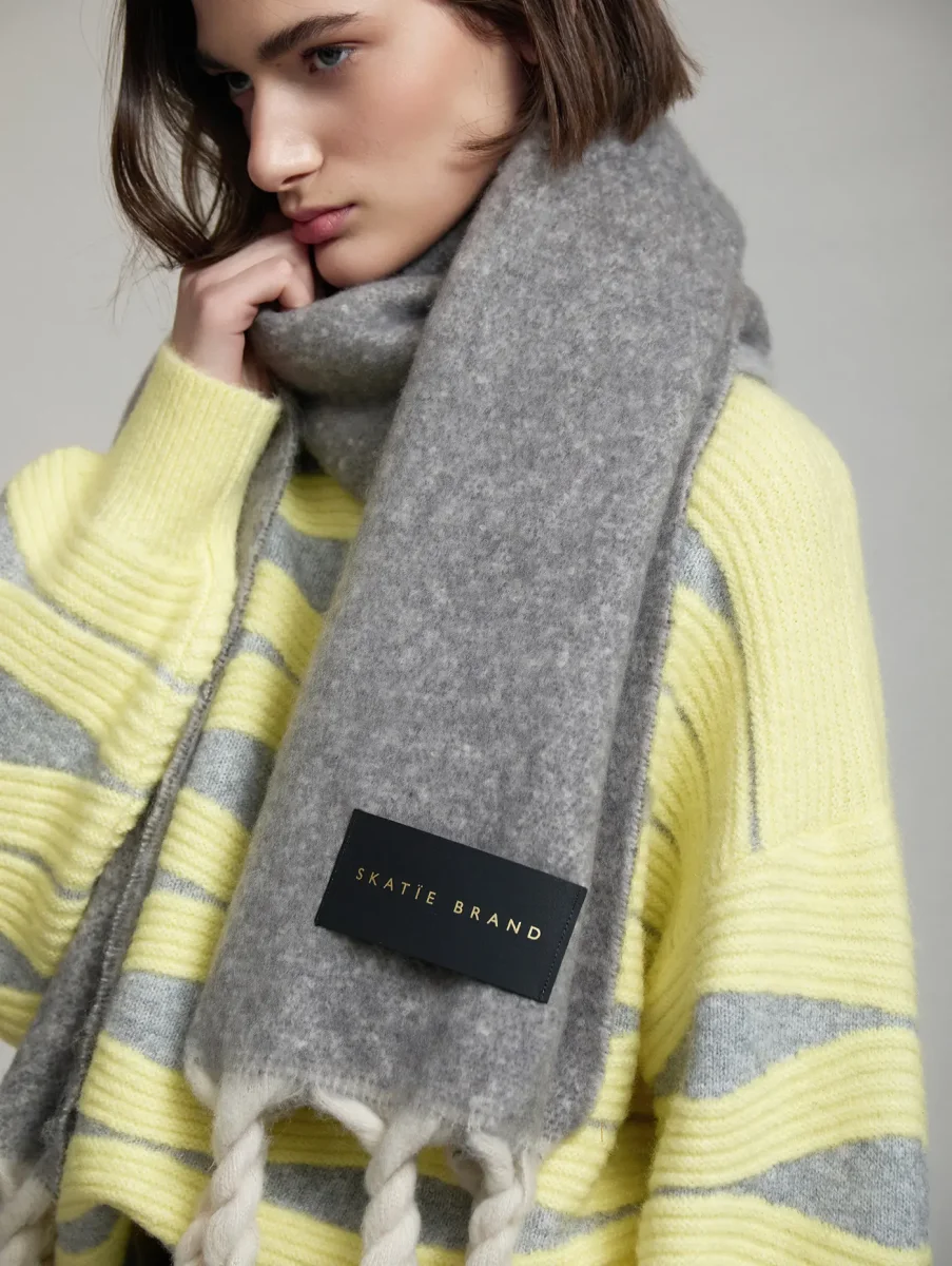 Maxi Bufanda Aspen Gris - Imagen 3
