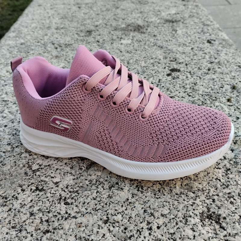 Deportiva estilo calcetín sin costuras